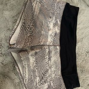 size 8 lululemon snake print RARE shorts